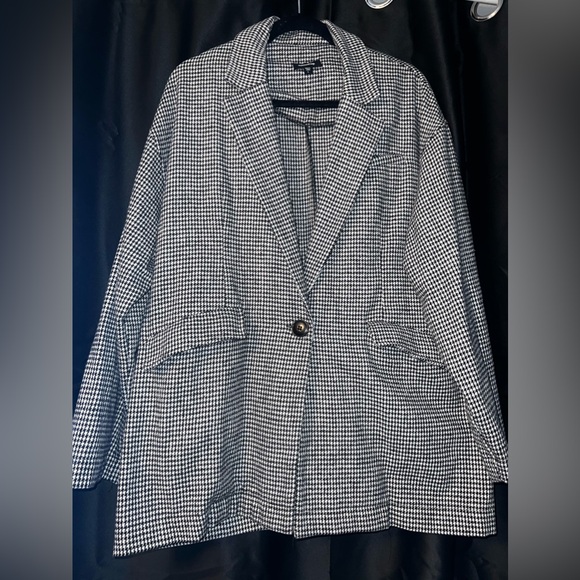 Mittoshop Black and White Houndstooth Coat - Picture 1 of 7
